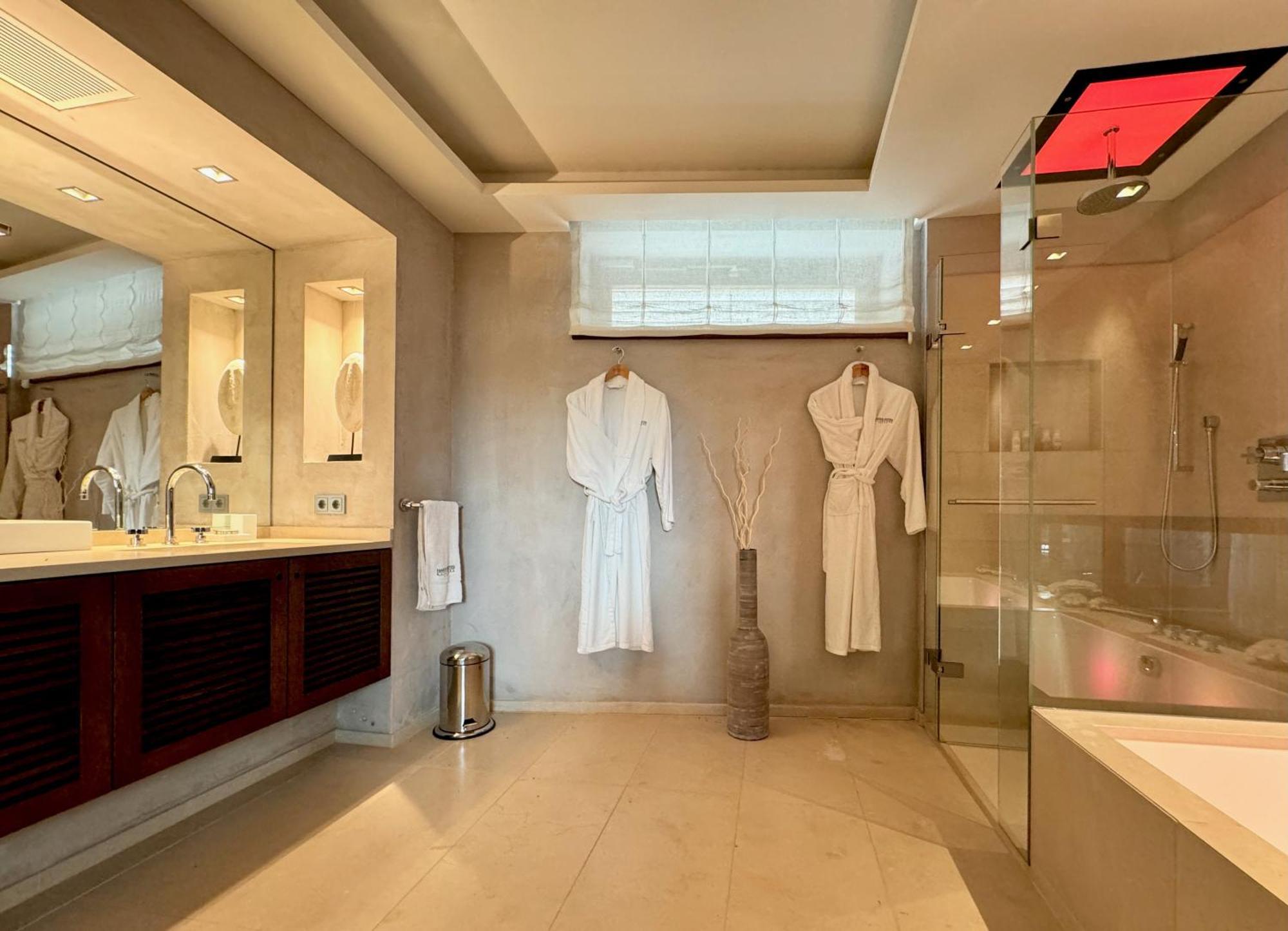 Kitz Deluxe Suite 1 & 2 Im Zentrum Mit Eigenem Spa & Parken By Belle-Stay キッツビュール エクステリア 写真
